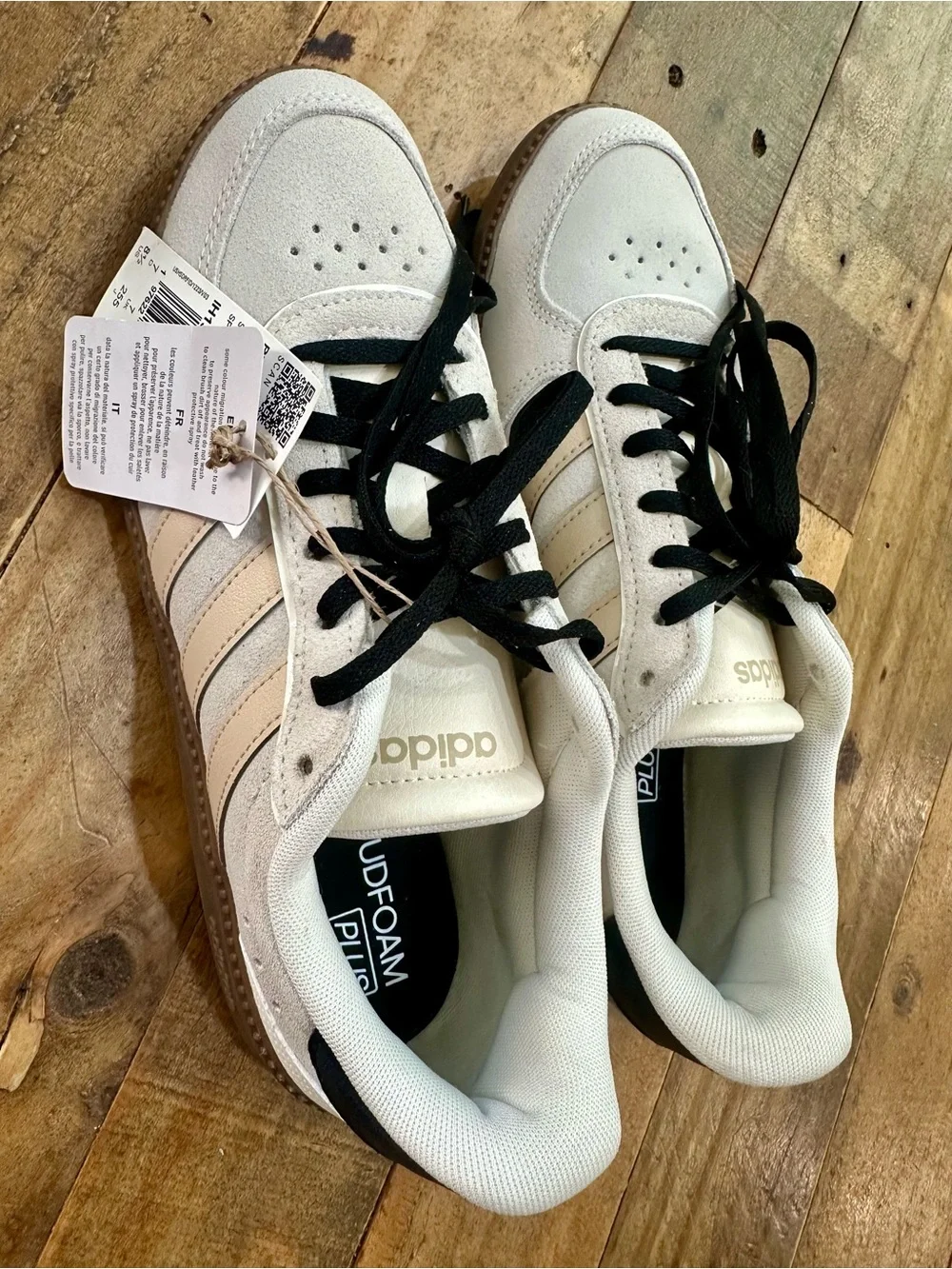 Unworn, Adidas Women's Cream and Black Sneakers